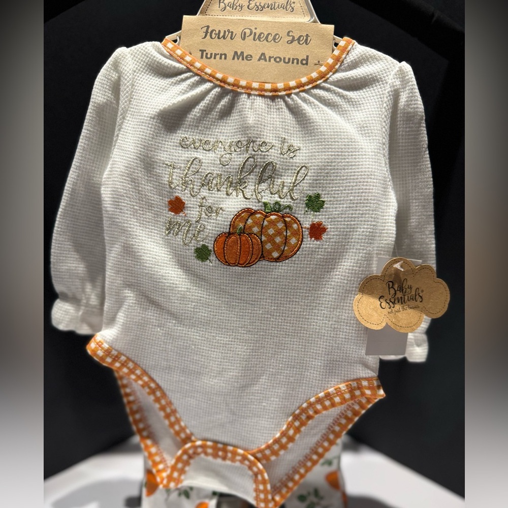 NWT Baby Essentials 4pc Thanksgiving Set – “Everyone is Thankful for Me” 0–6M
